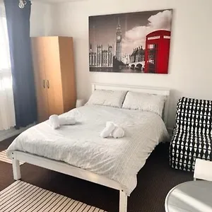  Habitación en casa particular Beautiful Close To Brick Lane Reino Unido